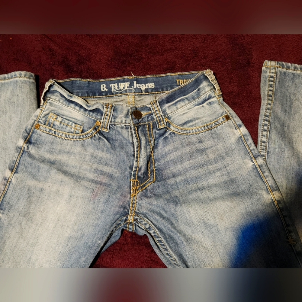 B. Tuff Jean's